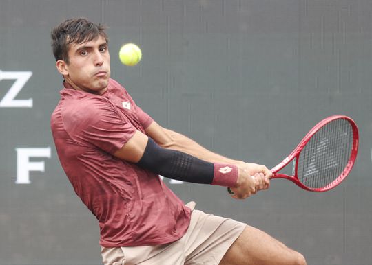 Zoon (24) van voetballegende beleeft bijzondere primeur als proftennisser