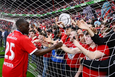 Jordan Teze is PSV en andersom: van de band met de fans tot de aanstaande tattoo