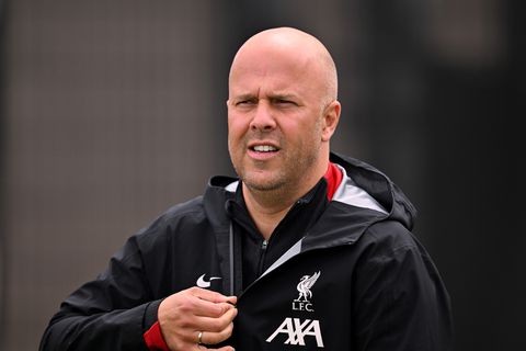 Arne Slot raakt belangrijke speler kwijt bij Liverpool: 'Dit is de moeilijkste beslissing die ik ooit gemaakt heb'