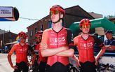 Deze zeventien Nederlandse wielrenners rijden in de Giro d'Italia: veteraan mikt op etappewinst