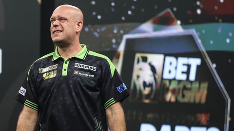 Collega deelt treffende voorbeelden van veranderde topdarter Michael van Gerwen: 'Hij was daar voor het eerst'