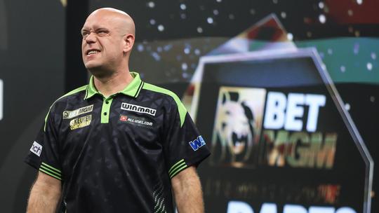 Collega deelt treffende voorbeelden van veranderde topdarter Michael van Gerwen: 'Hij was daar voor het eerst'