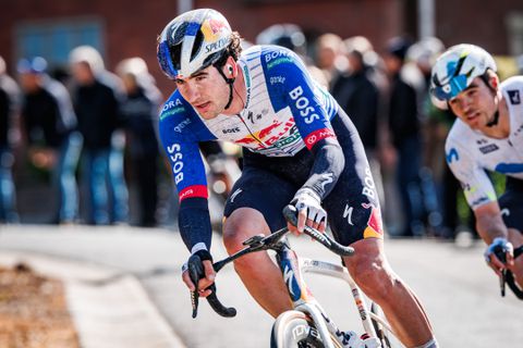 Nederlandse wielrenner (26) ziet sterk voorjaar beloond worden met debuut in Giro d'Italia