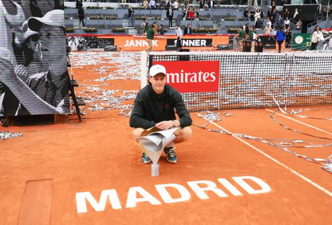Nederlandse ex-tennissers luiden noodklok na demonstratie Jannik Sinner in Madrid: 'Niveau is héél veel minder'