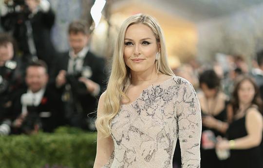 Skilegende Lindsey Vonn (41) steelt de show tijdens opvallende rentree: 'Ik voel me weer mezelf'