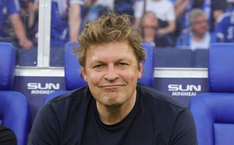 Johan Derksen geniet van nieuwe liefde Youri Mulder: 'Wil je het nog romantischer hebben?'