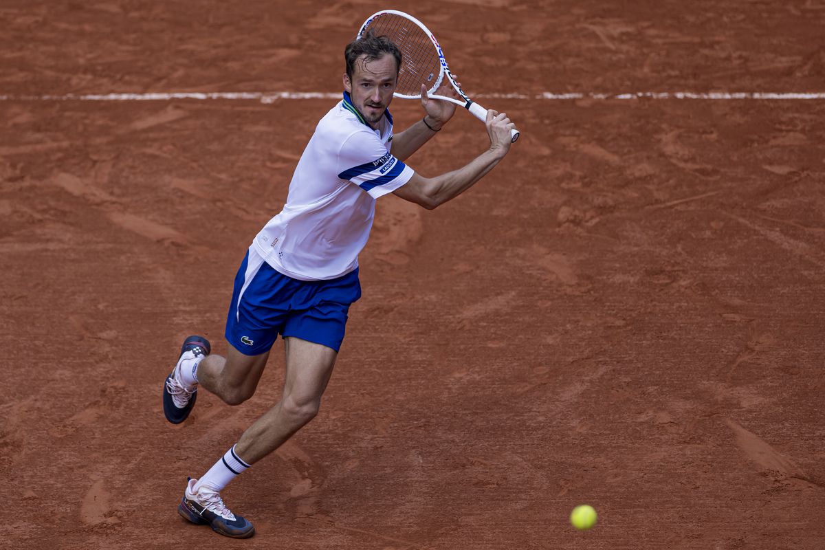 Daniil Medvedev komt gehavend uit Roland Garros en meldt zich af voor Rosmalen