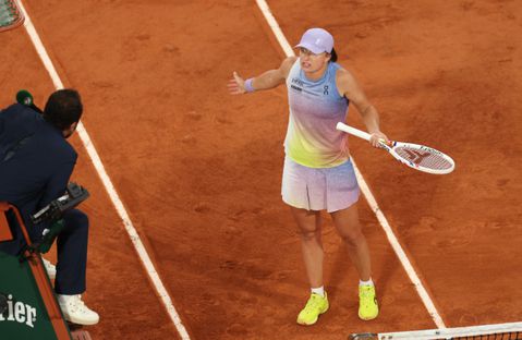 Umpire weigert verzoek van betrapte toptennisster op Roland Garros: 'Ik zag wel wat je deed'