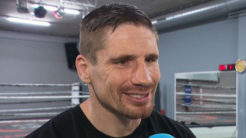 Acteur Rico Verhoeven kondigt hoofdrol aan in nieuwe film: 'Alleen is het project nu uitgesteld'