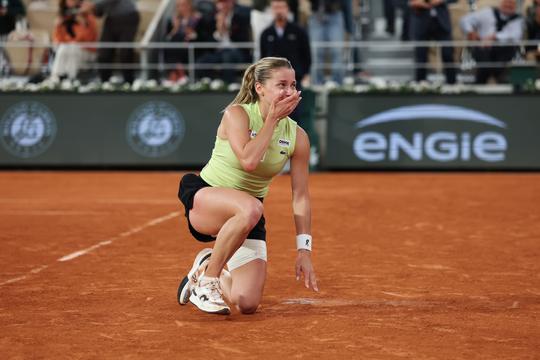 Tennissensatie (24) in problemen met hotel op Roland Garros, nieuwe sponsor biedt helpende hand
