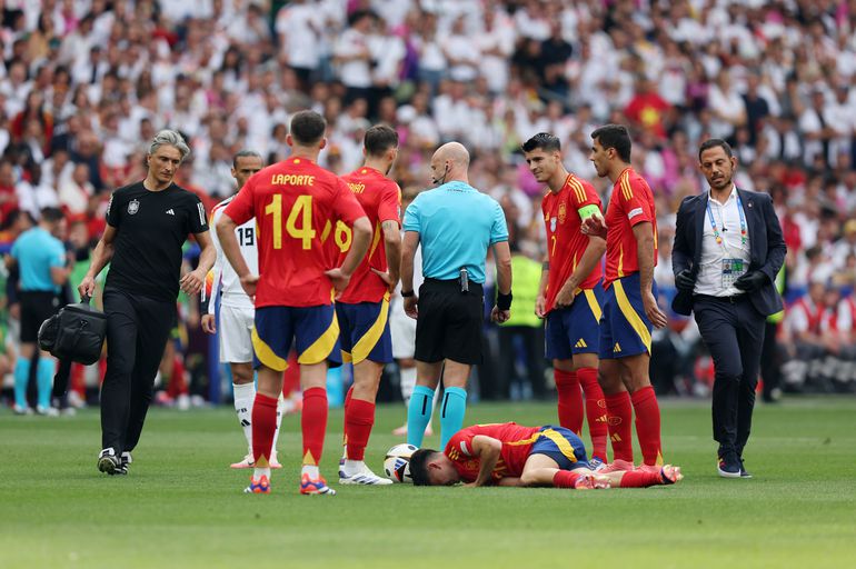 Duitsland vliegt er spijkerhard in tegen Spanje: huilende Pedri uit kwartfinale geschopt op EK