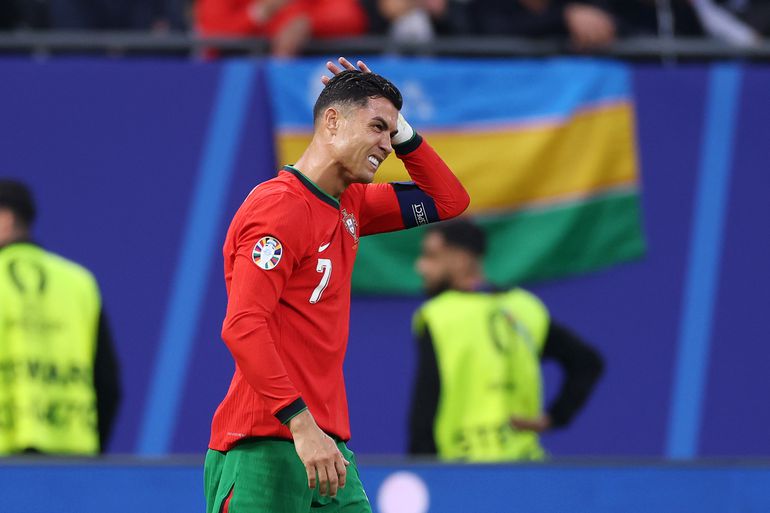 Cristiano Ronaldo compleet onzichtbaar op EK: pijnlijke statistiek tijdens Portugal - Frankrijk