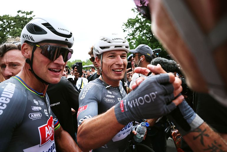 Tour de France 2025 | Bekijk hier de stand in het klassement om de gele trui en de strijd om de andere truien