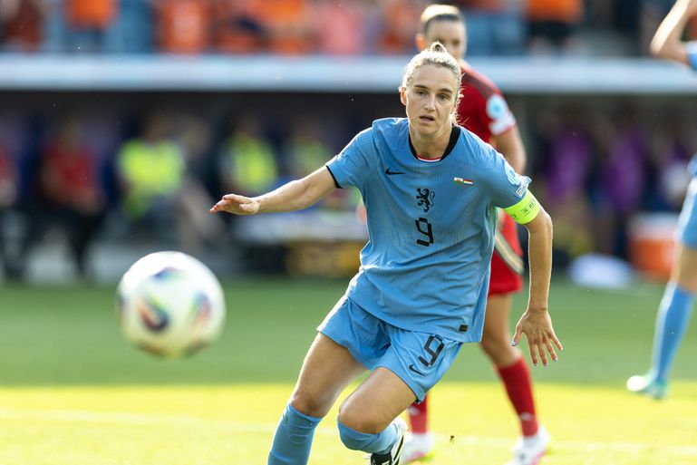 LIVE EK | Vivianne Miedema doet het voor de Oranje Leeuwinnen met knappe goal
