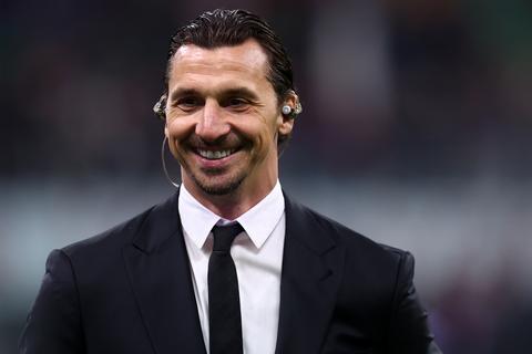 Zlatan Ibrahimović looft Frankrijk na 'provocaties' op WK: 'Ik had vier rode kaarten gepakt'