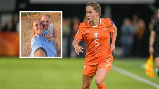 Oranje Leeuwin (25) deelt heugelijk nieuws met geliefde, reacties vliegen haar om de oren