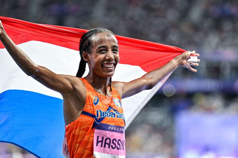 Sifan Hassan pakte brons, toen zilver en uiteindelijk weer brons op de 5000 meter: 'Maakt mij niks uit, ik wil die marathon winnen'