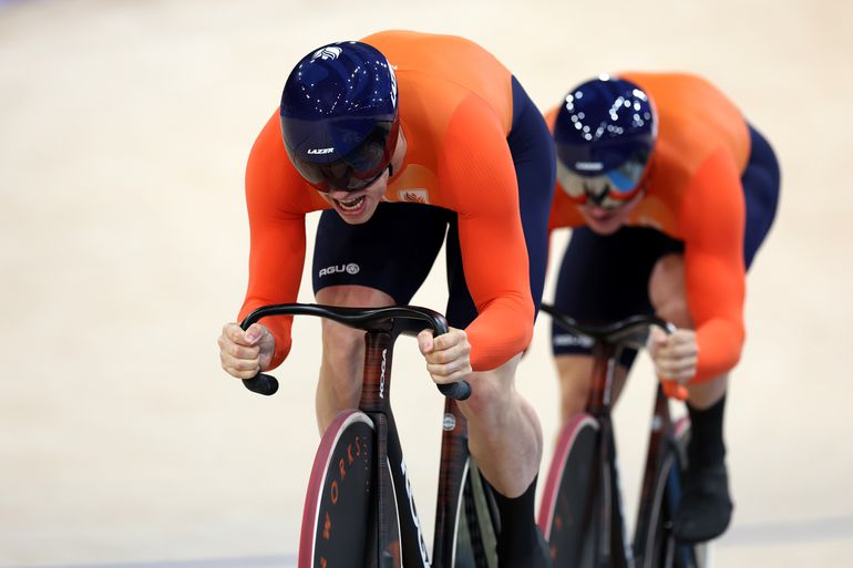 Olympisch record! Harrie Lavreysen & co waarschuwen in Parijs op imponerende wijze de concurrentie