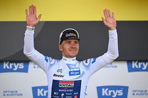 Aardverschuiving in het wielrennen: topper vertrekt naar andere ploeg, waar hij kopmanschap moet delen