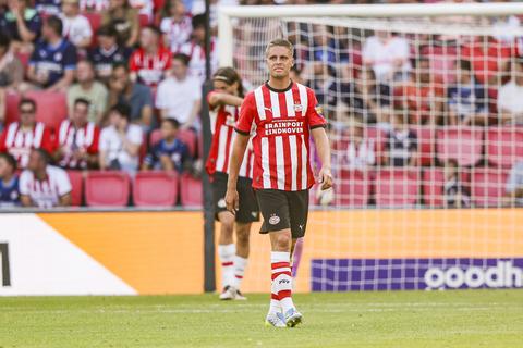 Rode kaart voor Joey Veerman krijgt staartje: PSV oneens met schorsing voor start Eredivisie