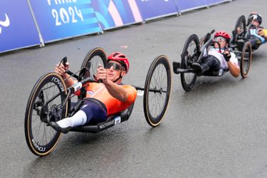 Fenomenale Jetze Plat doet het weer en wint derde gouden medaille op Paralympische Spelen