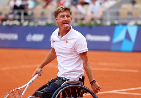 Niels Vink vernedert dubbelpartner Sam Schröder in Nederlandse finale rolstoeltennis en pakt paralympisch goud