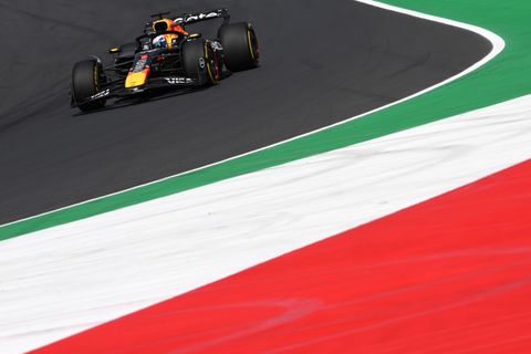 Max Verstappen in het spoor van McLaren, thuisrijder stelt teleur in tweede vrije training GP van Italië