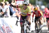 Lorena Wiebes wint ook de vierde etappe van de Simac Ladies Tour. ©Getty Images