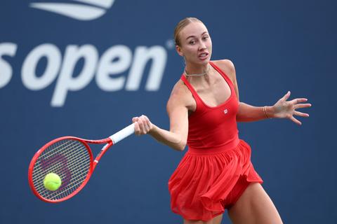 Toptennisster Anastasia Potapova (vriendin Tallon Griekspoor) stunt op US Open met uitschakeling finaliste