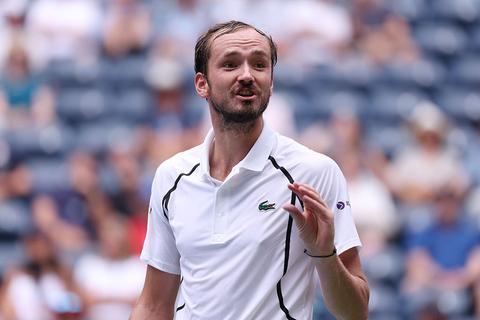 Dochtertje (3) van beruchte toptennisser kopieert negatieve kant van vader: 'Ja, zo is ze'