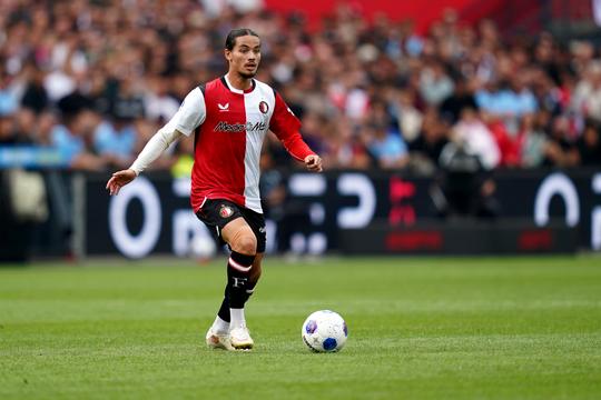 Feyenoord-trainer 'gefrustreerd' door ontbreken Anis Hadj Moussa: 'Dat was de druppel'