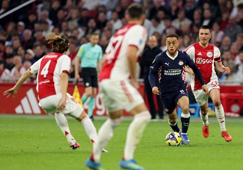 LIVE Eredivisie | Alle ogen gericht op topduel tussen Ajax en PSV, Feyenoord op bezoek bij NEC