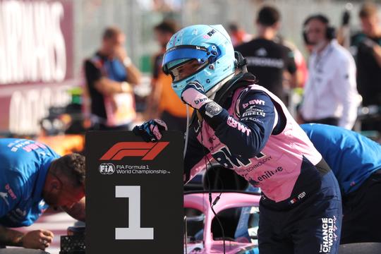 George Russell onthult bijzonder onderonsje met sensationele pole-winnaar Pierre Gasly op Monza