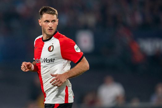 Brian Priske moet puzzelen bij Feyenoord door afhaken belangrijk drietal: 'Santi was al aan het smeken'