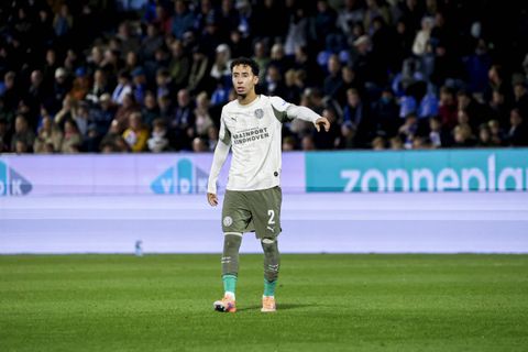 PSV'er (23) gaat van voetbal naar boksen en kijkt naar goede vriend: 'Daar ben ik voor gekomen'