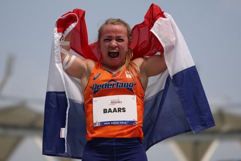 Nederlands topatlete verpulvert wereldrecord op WK: 'Dit is echt bizar'