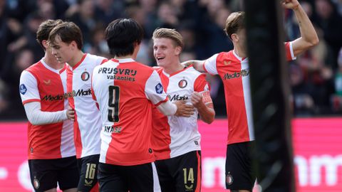 Twijfels over 'gigantisch wapen' Sem Steijn in topper Feyenoord - PSV: 'Dan heb je minder aan hem'