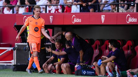Teamgenoot Frenkie de Jong haalt uit naar eigen spelers: 'Dit kan niet nog eens gebeuren'