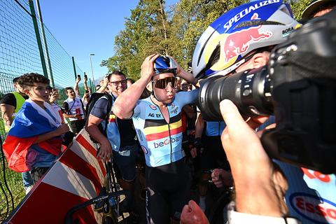 Ex-toprenner spreekt zich na vernietigende woorden over Remco Evenepoel weer uit: 'Het was gewoon niet goed'
