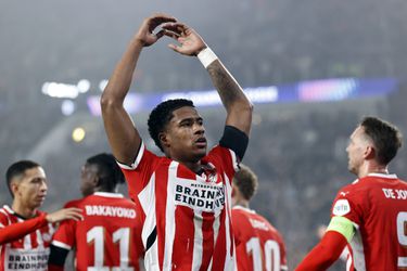 Ryan Flamingo zet PSV op 1-0 tegen Girona in de Champions League