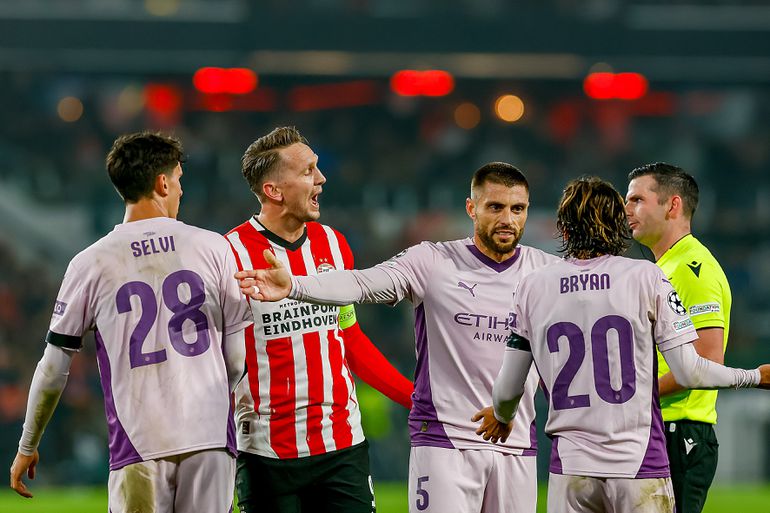 Ongeloof in Spanje na goal PSV in Champions League: 'Dit doelpunt had nooit mogen tellen'