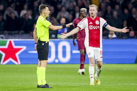 Analist en Davy Klaassen snoeihard voor Ajax na deceptie tegen Galatasaray: 'Iedere speler is beter'