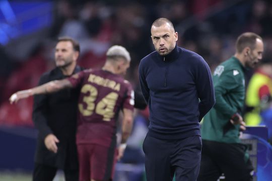 Fanatieke Ajax-fans komen in opstand na nieuwe afgang in Champions League: 'Kunnen maar tot één conclusie komen...'