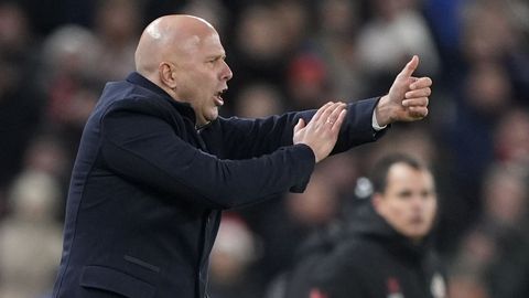 Liverpool-trainer Arne Slot moet vrezen voor vertrek sterspeler: 'Ik denk niet dat dit goed afloopt'