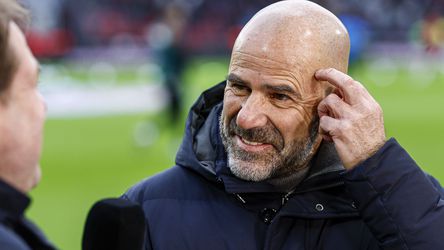 PSV-coach Peter Bosz voelt zich schuldig tegenover kleinkind (11): 'Het voetbal slokt je op'