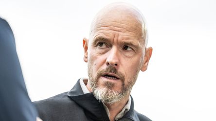 Veelbesproken Erik ten Hag rekent af met harde voetbalwereld: 'Het wordt alleen maar extremer'