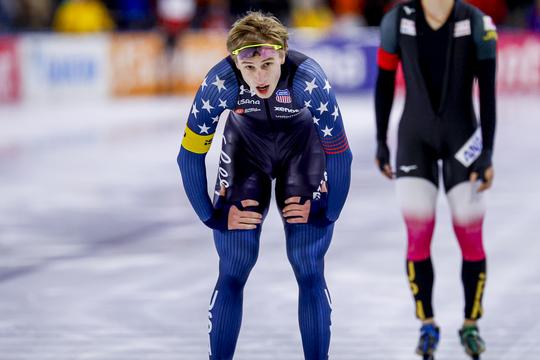 Domper voor Jordan Stolz: schaatsfenomeen loopt kans op legendarisch record tijdens Olympische Spelen mis