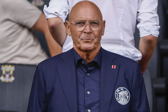 Ajax richt pijlen op oud-speler (66) als vervanger voor fel bekritiseerde Danny Blind in de RvC