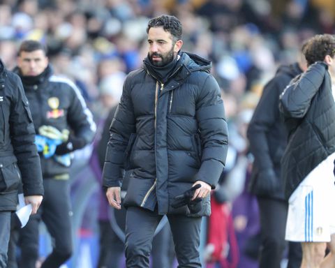 Manchester United leert niets van ontslag Erik ten Hag: vertrek Ruben Amorim kost club opnieuw bakken met geld