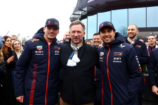 'Christian Horner urenlang ondervraagd door advocaat in zaak grensoverschrijdend gedrag'